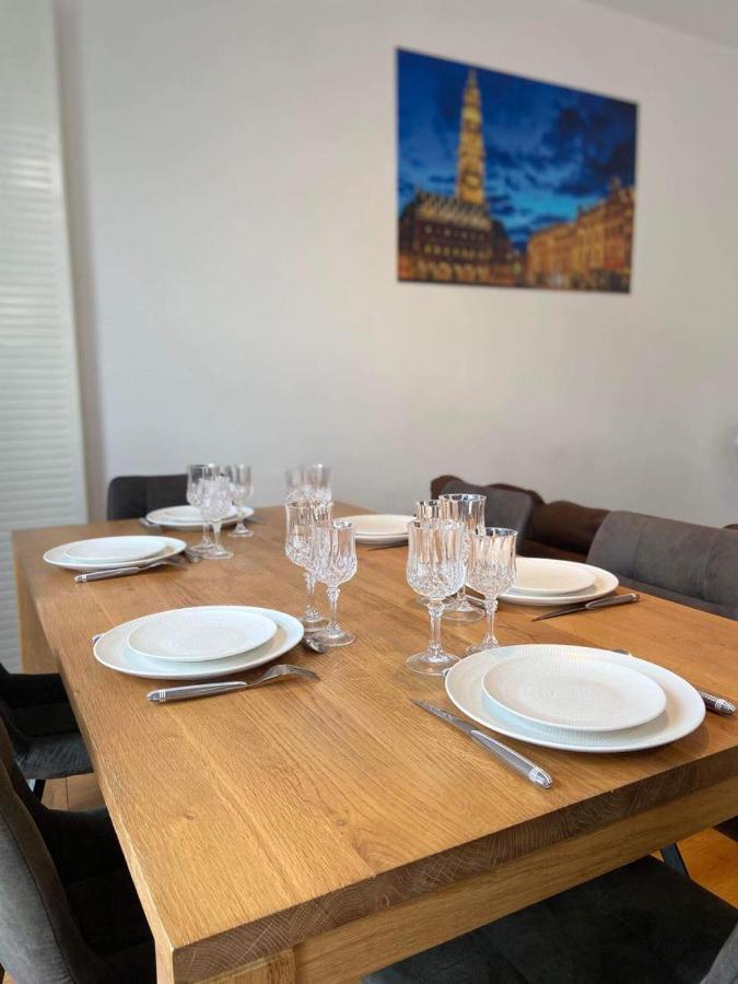 Le Carnot Appartement Avec 2 Chambres Separes Et Parking Privatif Et Securise Arras Bagian luar foto